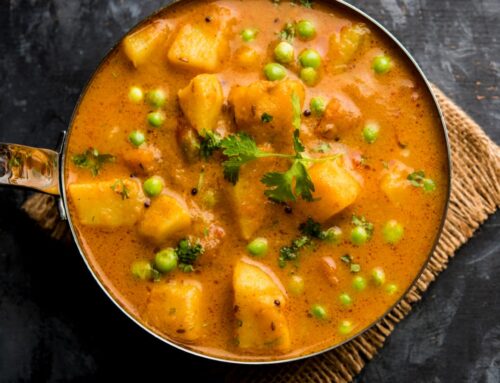 Aloo Matar Curry (Potato & Peas Curry)